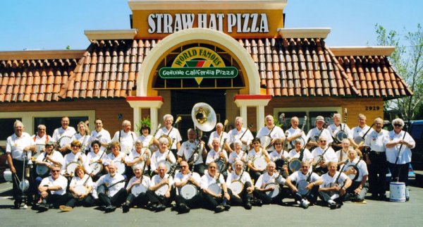 Sacramento Banjo Band at Straw Hat Pizza